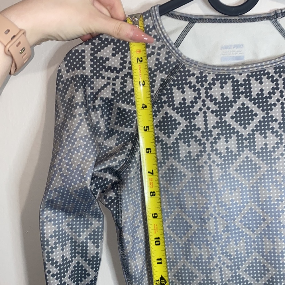 🎱Nike Pro fleece lined long sleeved top! - Picture 8 of 9